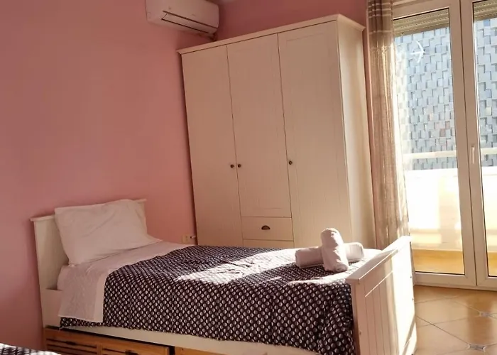 בית אירוח Sandra's In Center *