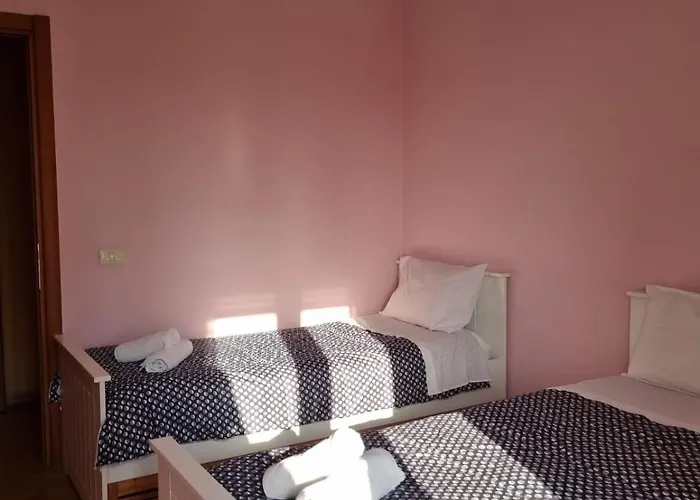 בית אירוח Sandra's In Center *