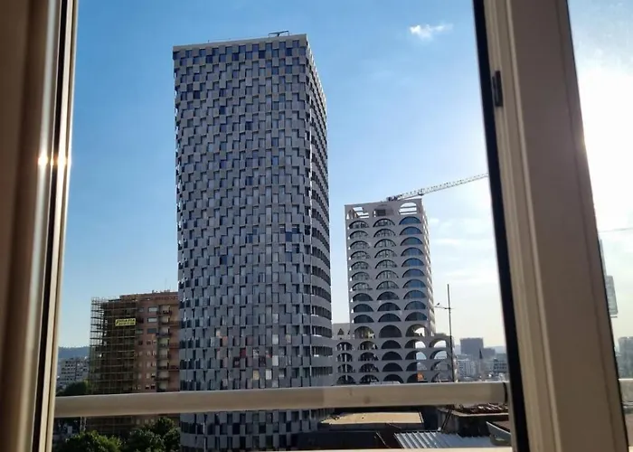 Sandra's In Center בית אירוח טיראנה