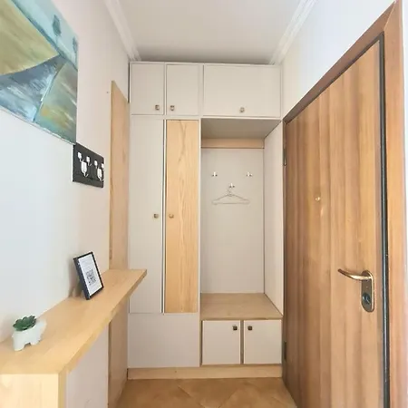 Sandra's In Center Δωμάτια σε οικογενειακή κατοικία *